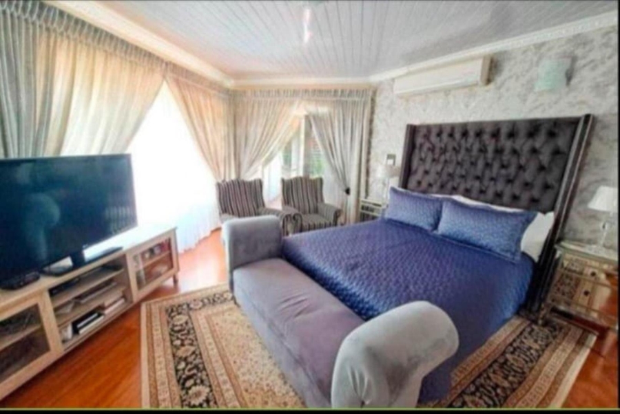 5 Bedroom Property for Sale in Mmabatho Unit 6 North West